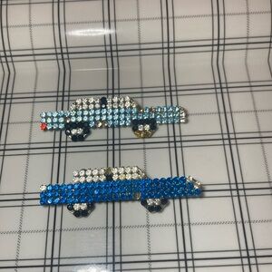 IDEMARIA ITALY Vintage Silver Tone Pin Brooch Light Blue/Dark Blue Crystals Cars